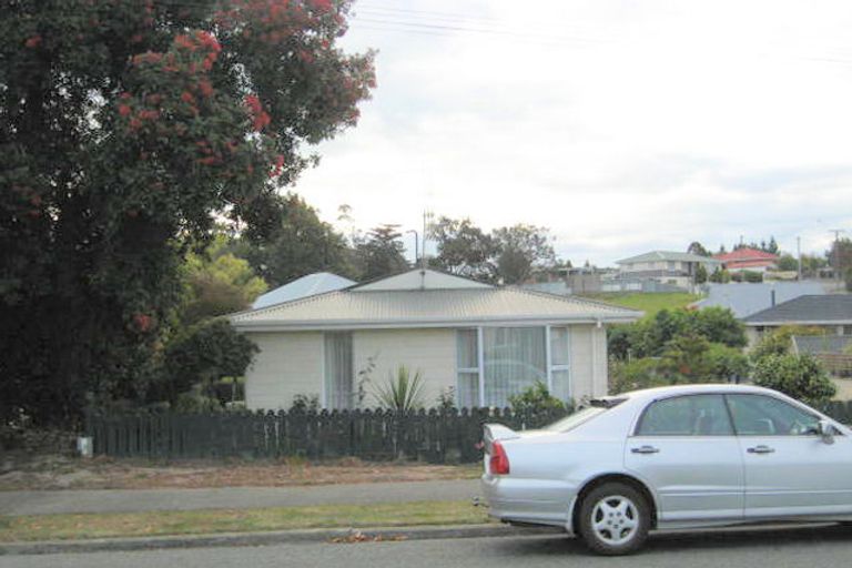 Photo of property in 18a Stuart Street, Holmes Hill, Oamaru, 9401