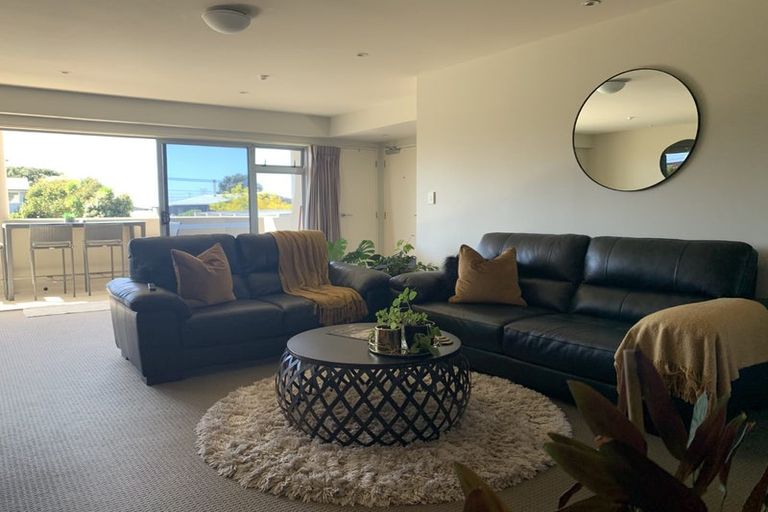 Photo of property in 2/1086 Papamoa Beach Road, Papamoa Beach, Papamoa, 3118