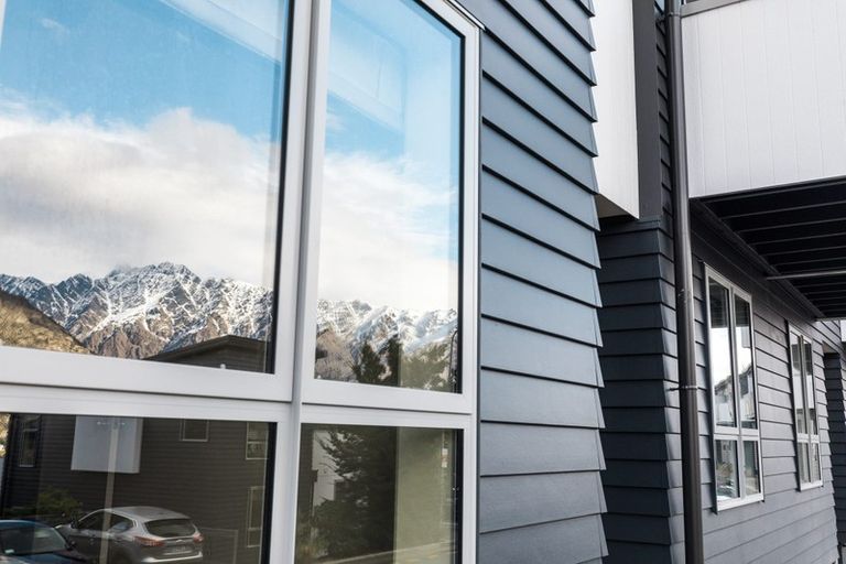 Photo of property in Greenstone Terraces, 13/716 Frankton Road, Queenstown, 9300