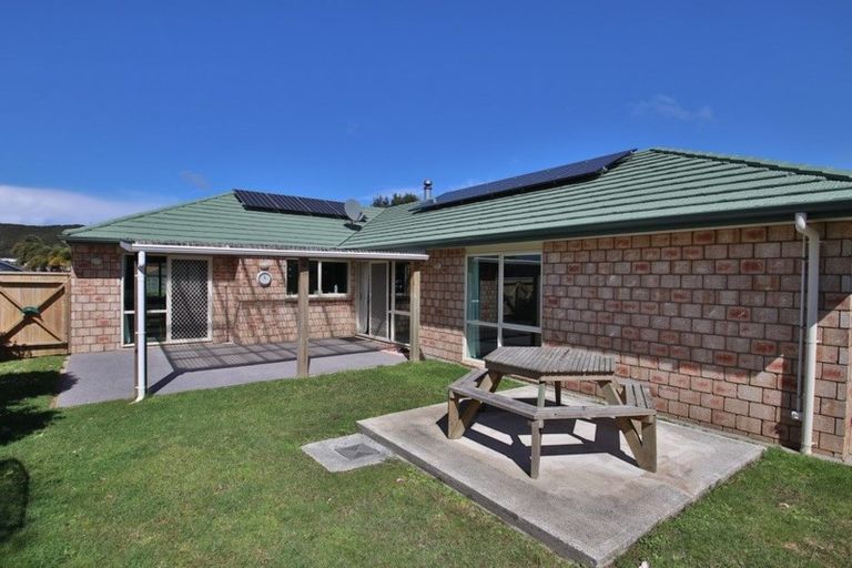 Photo of property in 2 Halyard Loop, Haruru, 0204