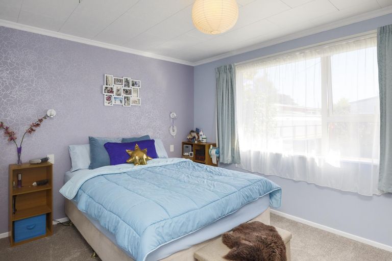 Photo of property in 24 Sutherland Crescent, Westbrook, Palmerston North, 4412