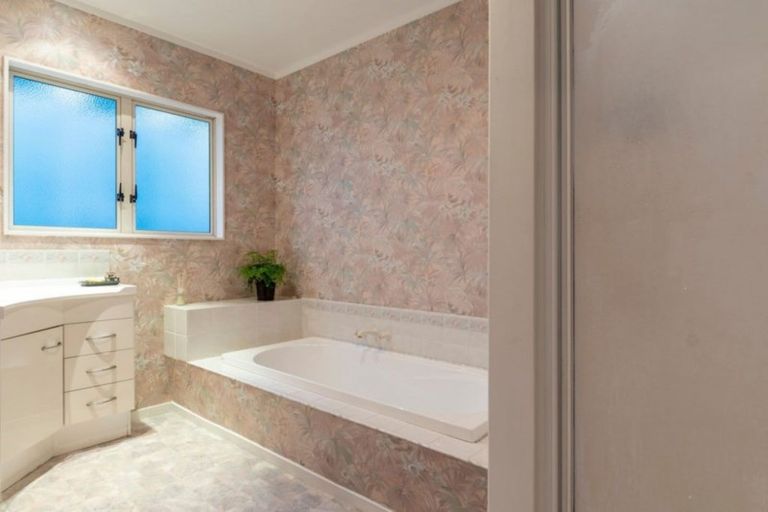 Photo of property in 16 Astor Place, Welcome Bay, Tauranga, 3112