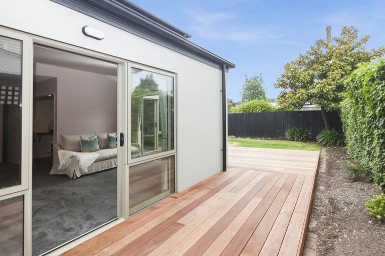 Photo of property in 46a Hamilton Avenue, Ilam, Christchurch, 8041