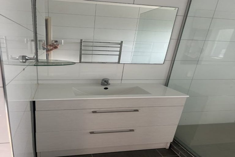 Photo of property in 45 Ladies Mile, Remuera, Auckland, 1050