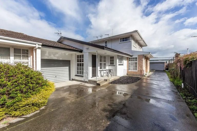 Photo of property in 3/11 Division Street, Riccarton, Christchurch, 8041