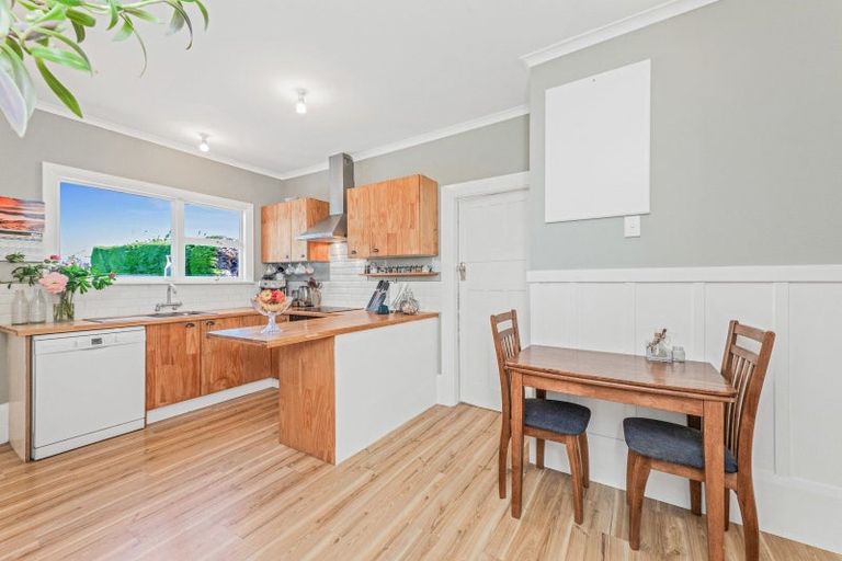 Photo of property in 2 Flannery Street, Leeston, 7632