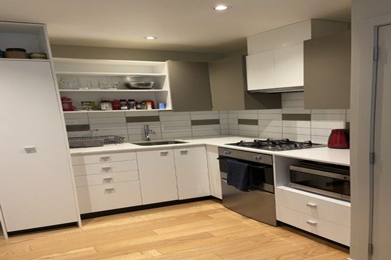 Photo of property in Trinity Apartments, 409/19 College Street, Te Aro, Wellington, 6011