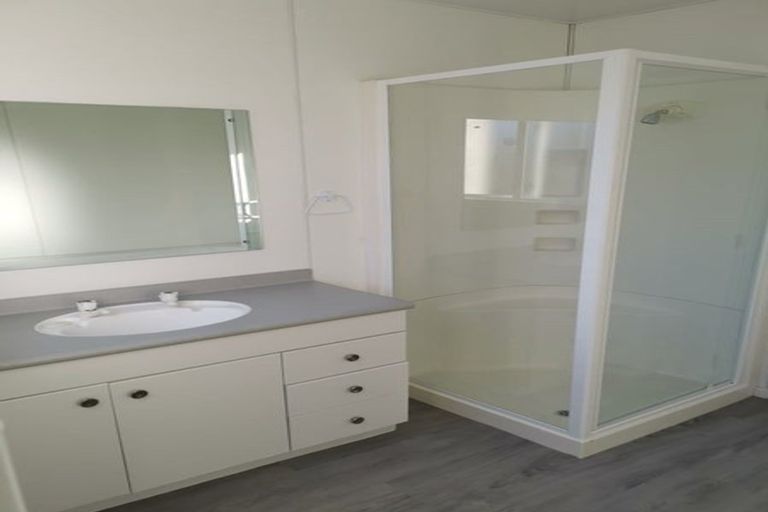 Photo of property in 22 Coles Place, St Albans, Christchurch, 8014