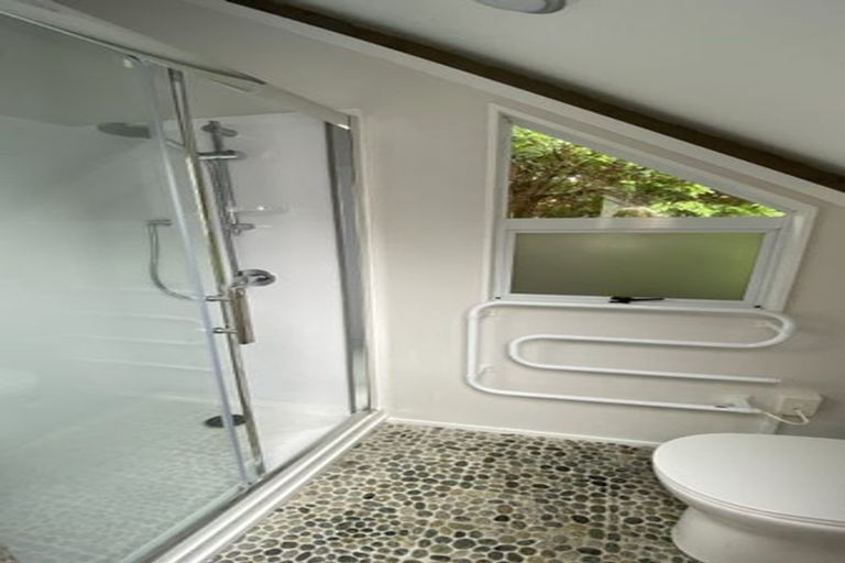 Photo of property in 2/555 East Coast Road, Browns Bay, Auckland, 0630