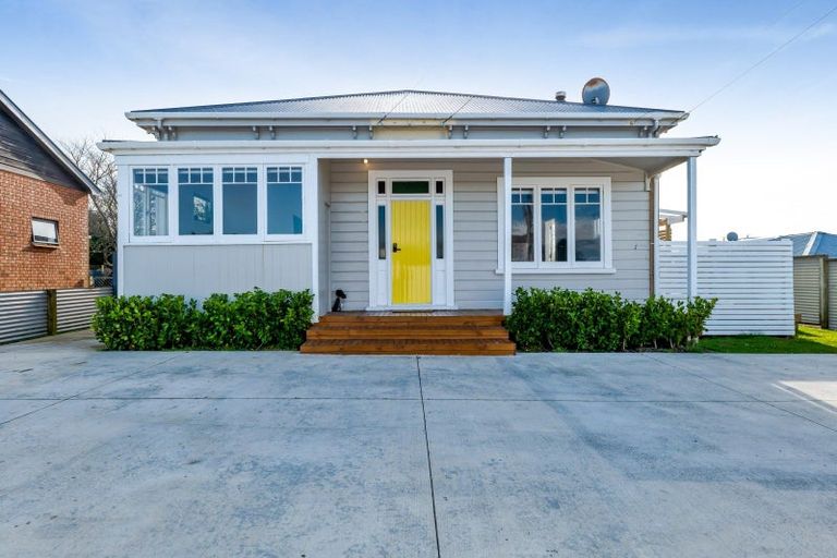 Photo of property in 97 Wilson Street, Hawera, 4610
