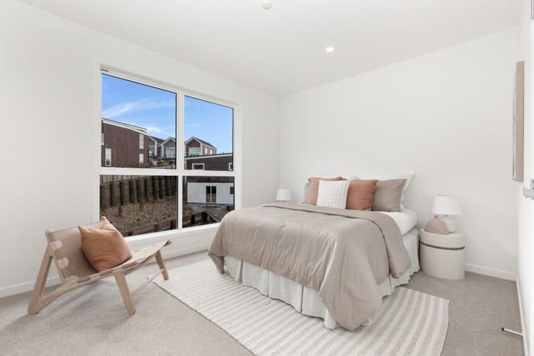 Photo of property in 49 Cleat Street, Whitby, Porirua, 5024