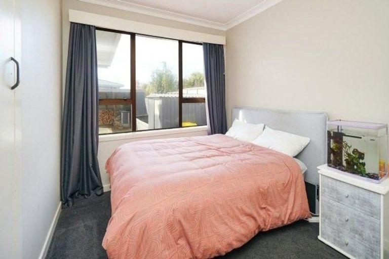 Photo of property in 216 Conyers Street, Strathern, Invercargill, 9812