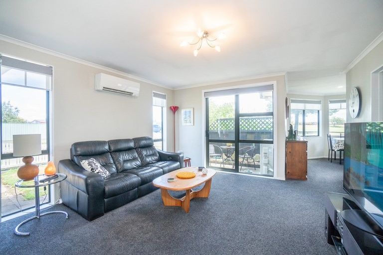 Photo of property in 1 Richmond Avenue, Takaro, Palmerston North, 4410