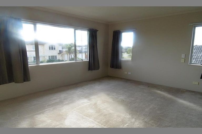 Photo of property in 30 Belfry Place, Wattle Downs, Auckland, 2103