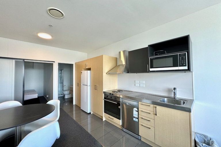 Photo of property in Twin Towers, 1110/17 Putney Way, Manukau, Auckland, 2104