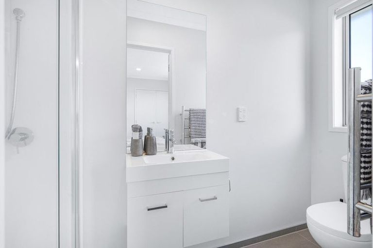 Photo of property in 3/1 Hibiscus Avenue, Hamilton Lake, Hamilton, 3204