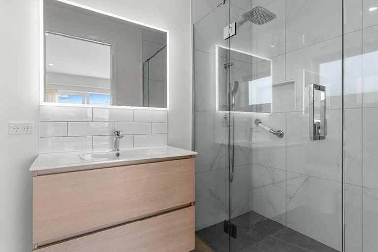 Photo of property in 1 Kermadec Crescent, Waipu, 0510