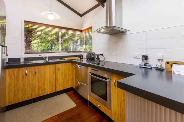 Photo of property in 196 Katherine Mansfield Drive, Whitemans Valley, Upper Hutt, 5371