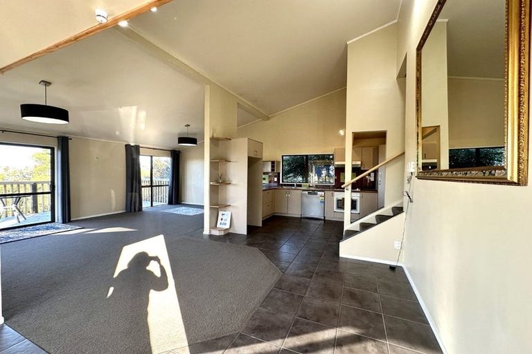 Photo of property in 4/141 Colwill Road, Massey, Auckland, 0614