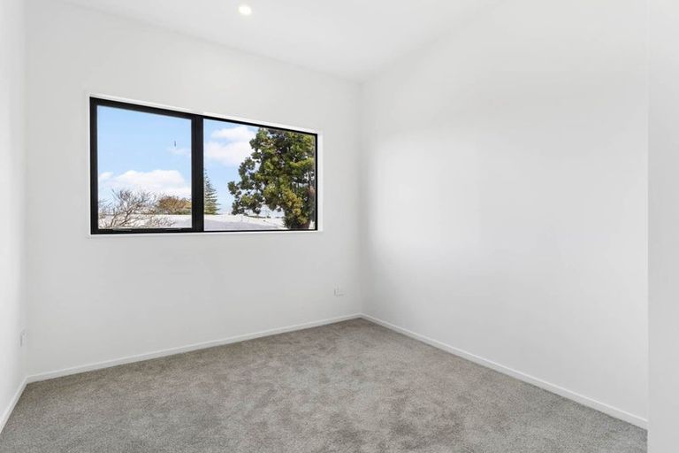 Photo of property in 13e Von Sturmer Street, Mangere East, Auckland, 2024