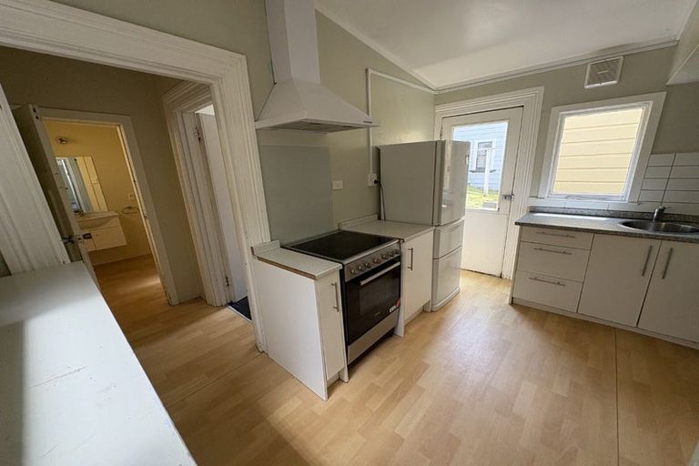 Photo of property in 1/18 Clifton Terrace, Kelburn, Wellington, 6012