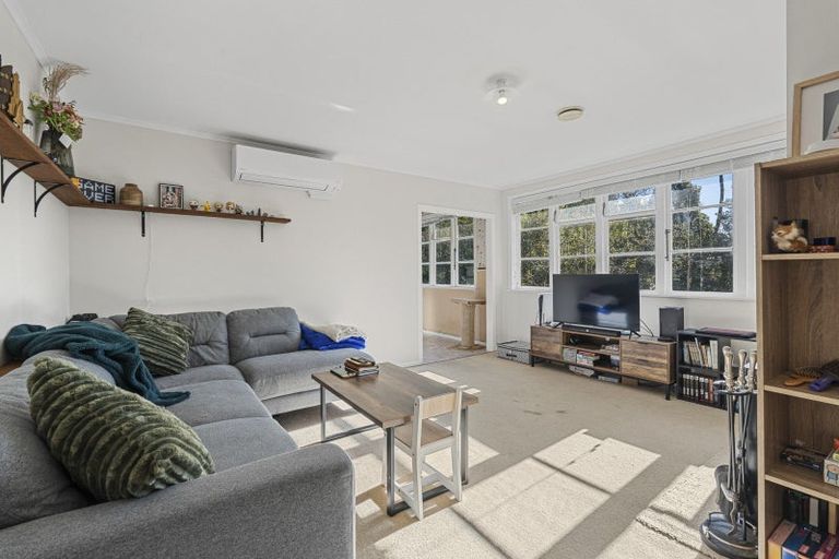 Photo of property in 70 Glenpark Avenue, Frankleigh Park, New Plymouth, 4310