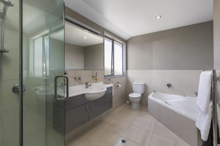 Photo of property in 1022a Papamoa Beach Road, Papamoa Beach, Papamoa, 3118