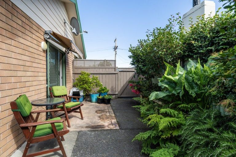 Photo of property in 67a Church Road, Taradale, Napier, 4112