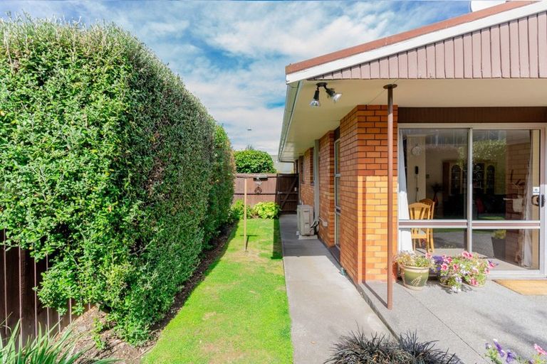 Photo of property in 9 Urella Place, Spreydon, Christchurch, 8024