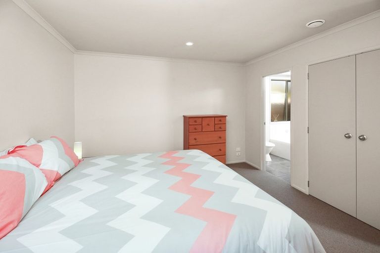 Photo of property in 6 Archer Court, Hamilton East, Hamilton, 3216