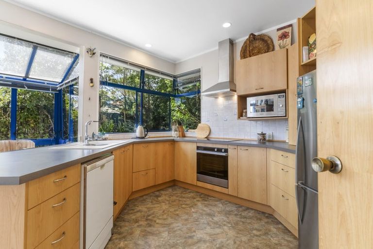 Photo of property in 40 Mccahill Views, Botany Downs, Auckland, 2010