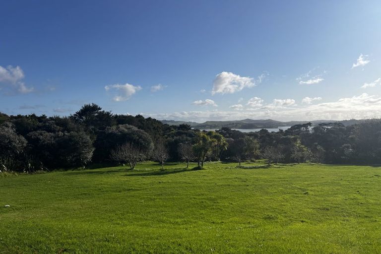 Photo of property in 452 Pahi Road, Pahi, Paparoa, 0571