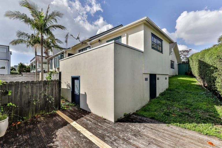 Photo of property in 216 Kepa Road, Mission Bay, Auckland, 1071