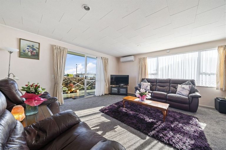 Photo of property in 4 Rimu Street, Levin, 5510