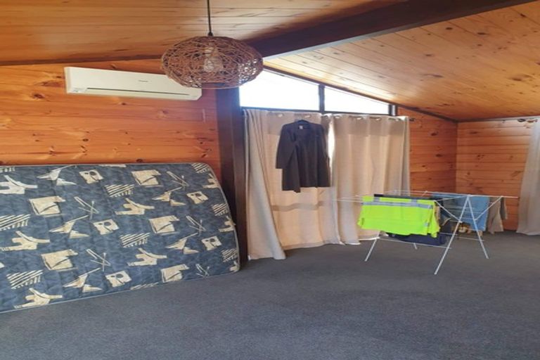 Photo of property in 16 Jade Place, Bell Block, New Plymouth, 4312