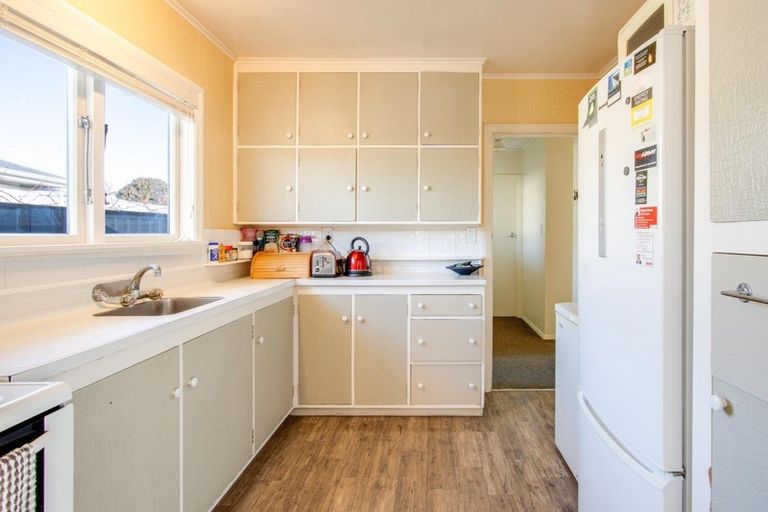 Photo of property in 24 Trinity Crescent, Pirimai, Napier, 4112