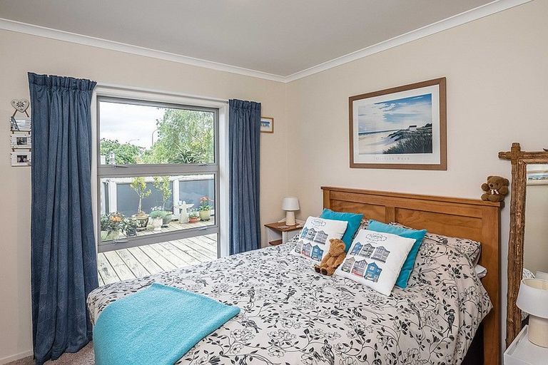 Photo of property in 208 Mazengarb Road, Paraparaumu, 5032