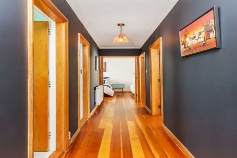 Photo of property in 28 Rotherham Terrace, Miramar, Wellington, 6022