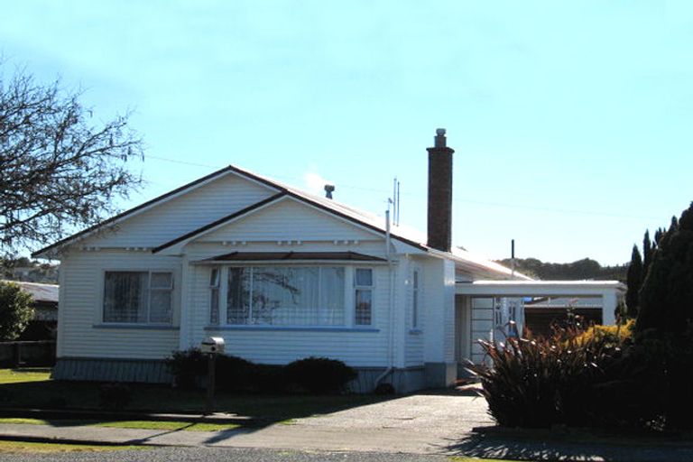Photo of property in 154 Park Street, Hokitika, 7810