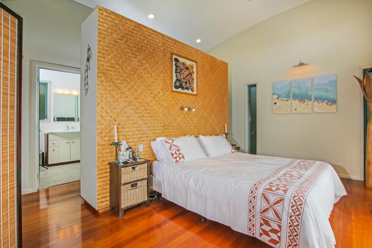 Photo of property in 8 Scoresby Street, Opua, 0200