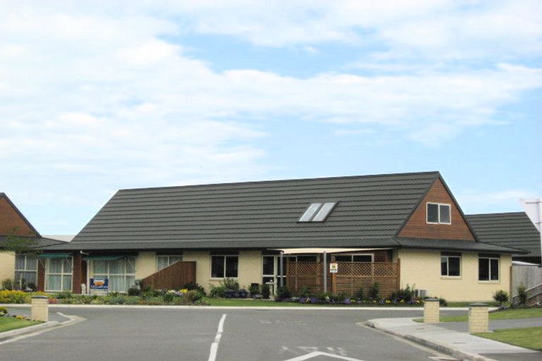 Photo of property in Rivertown Villas, 150 Williams Street, Kaiapoi, 7630