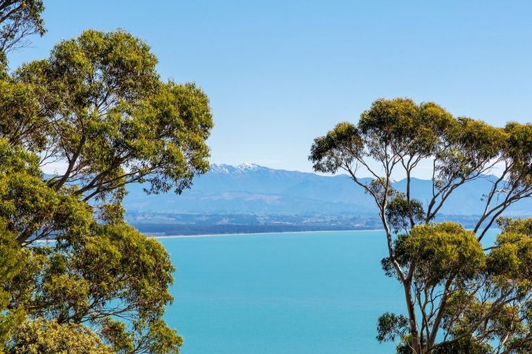 Photo of property in 137 Princes Drive, Britannia Heights, Nelson, 7010