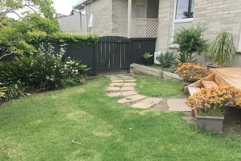 Photo of property in 13 Clovelly Road, Bucklands Beach, Auckland, 2012