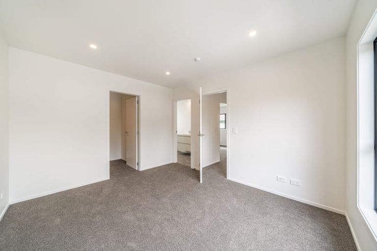 Photo of property in 1/104 Martin Street, Wallaceville, Upper Hutt, 5018