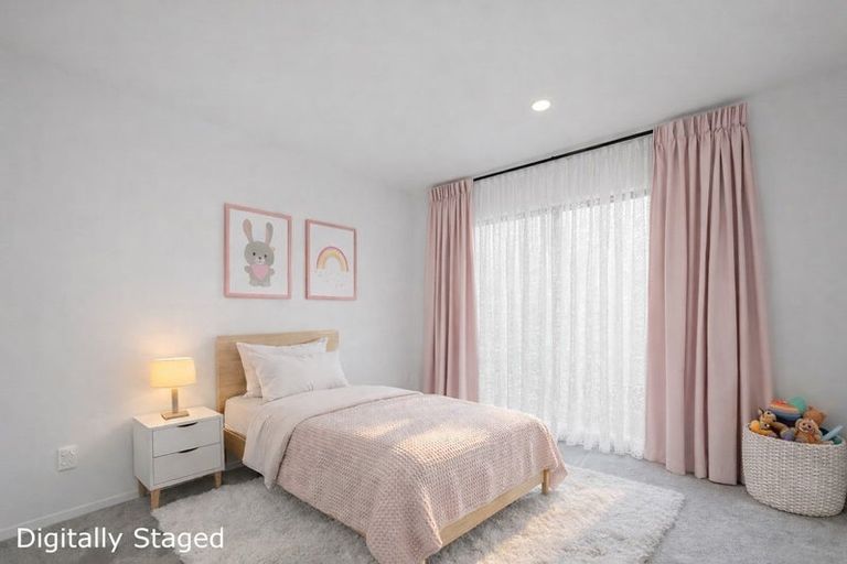 Photo of property in 25a Athena Drive, Totara Vale, Auckland, 0629