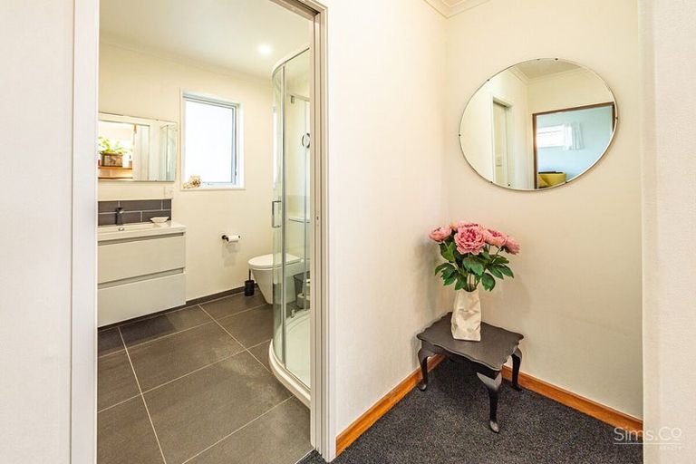 Photo of property in 7 Tower Crescent, Durie Hill, Whanganui, 4500