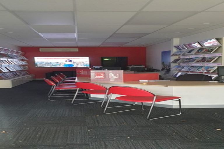 Photo of property in 185b Oxford Street, South Dunedin, Dunedin, 9012