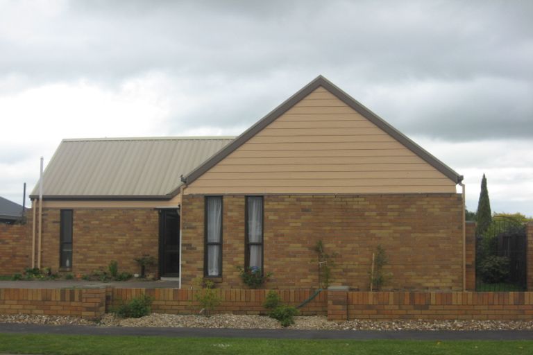 Photo of property in 5 Tivoli Place, Bishopdale, Christchurch, 8053