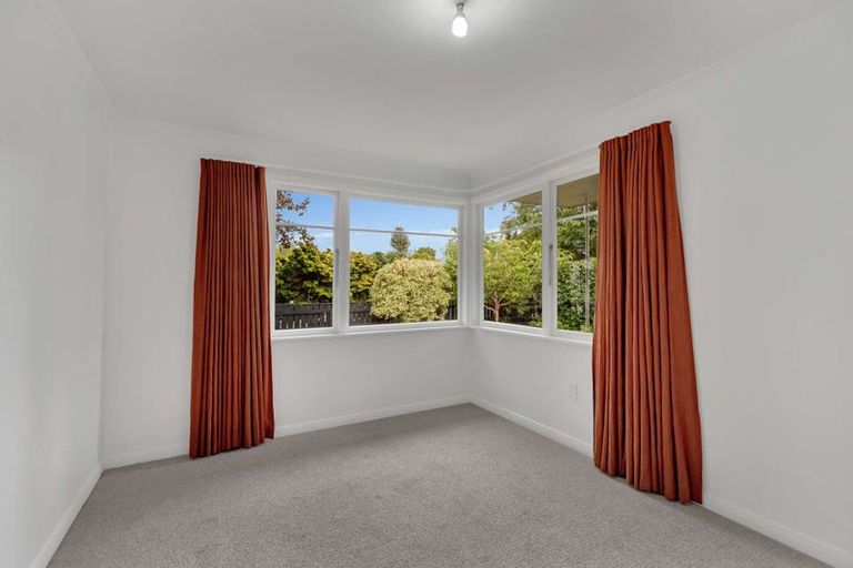 Photo of property in 6 Trent Avenue, Hokowhitu, Palmerston North, 4410