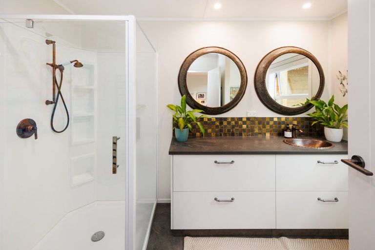 Photo of property in 165 Albert Road, Tokomaru, Palmerston North, 4474